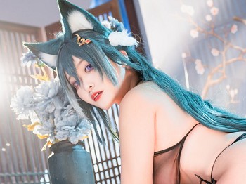 动漫博主洛璃LoLiSAMA星穹铁道主题性感猫女郎装扮黑色薄透情趣内衣秀丰腴身材诱惑写真76P