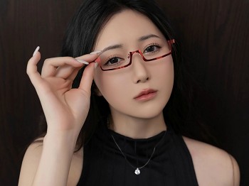 XiuRen第10231期_模特鱼子酱Fish私房性感紫色内衣配黑丝吊袜秀完美身材诱惑写真80P