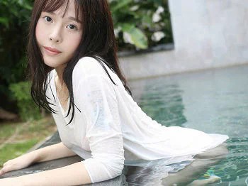 [MyGirl美媛馆]Vol.180_嫩模Evelyn艾莉白色T恤湿身真空透视秀美乳撩人写真60P