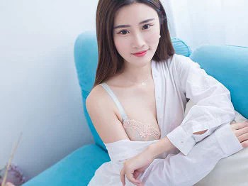 [IMISS爱蜜社]Vol.135_嫩模格格污巫宽松睡裙下性感内衣秀完美身材清爽写真66P