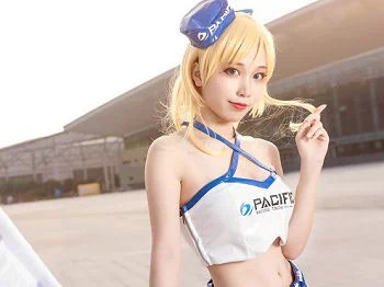 [Cosplay精选]《LoveLive》赛车娘绚濑绘里Cos性感写真11P