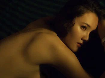 [GIRLT果团网]NO.033_美女画家大尺度全裸上阵秀人体艺术傲人酥胸撩人诱惑写真45P